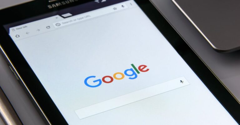how to move around pages in google docs